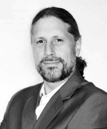 Carlos L. Postigo Moreno